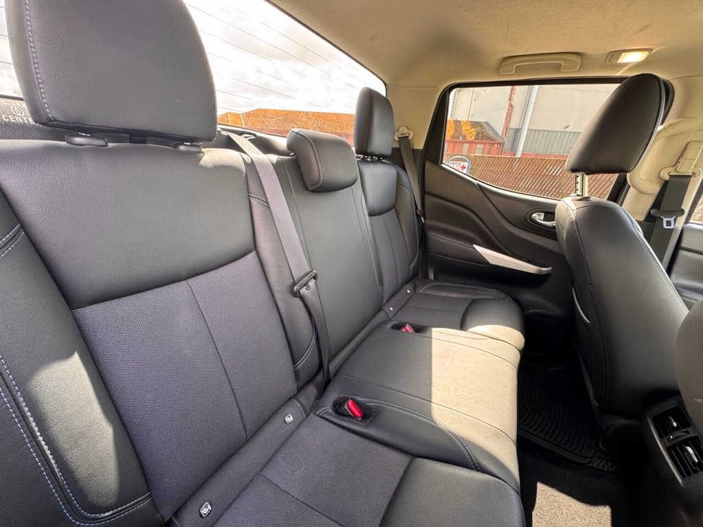 USED 2021 21 NISSAN NAVARA 2.3 dCi N-Guard Pickup Double Cab 4dr Diesel Auto 4WD Euro 6 (190 ps) 360 CAM, SUNROOF, TOWBAR, CARPLAY