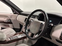 USED 2017 17 LAND ROVER RANGE ROVER 3.0 TD V6 Vogue SE SUV 5dr Diesel Auto 4WD Euro 6 (s/s) (258 ps) 58571 Miles, Hosting a generous specification, Gesture tailgate, Meridian surround sound system, front console cooler,