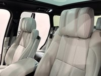 USED 2017 17 LAND ROVER RANGE ROVER 3.0 TD V6 Vogue SE SUV 5dr Diesel Auto 4WD Euro 6 (s/s) (258 ps) 58571 Miles, Hosting a generous specification, Gesture tailgate, Meridian surround sound system, front console cooler,