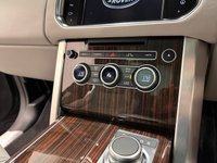 USED 2017 17 LAND ROVER RANGE ROVER 3.0 TD V6 Vogue SE SUV 5dr Diesel Auto 4WD Euro 6 (s/s) (258 ps) 58571 Miles, Hosting a generous specification, Gesture tailgate, Meridian surround sound system, front console cooler,
