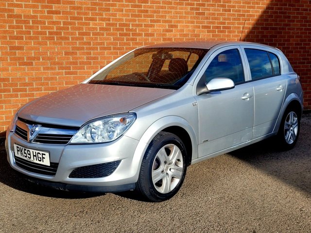 2009 59 Vauxhall Astra 1.4i 16v Club Hatchback 5dr Petrol Manual (151 g/km, 89 bhp)