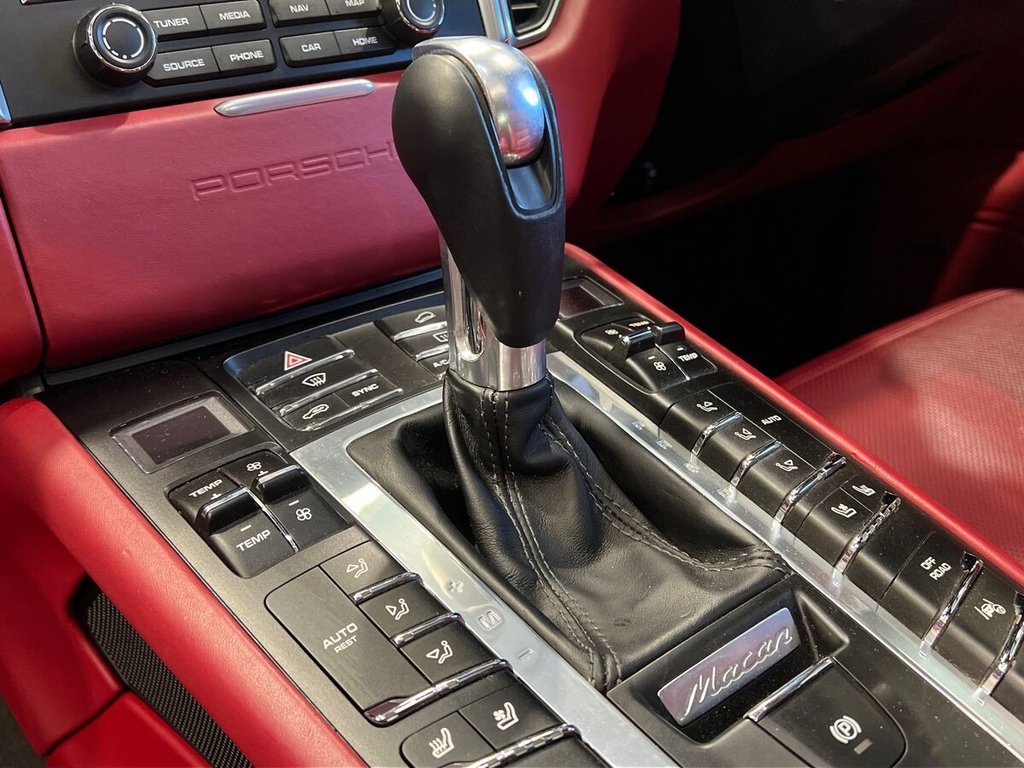 USED 2017 17 PORSCHE MACAN 3.6T V6 Turbo Performance SUV 5dr Petrol PDK 4WD Euro 6 (s/s) (440 ps) 1 OWNER | &pound;26K OPTIONS | FPSH