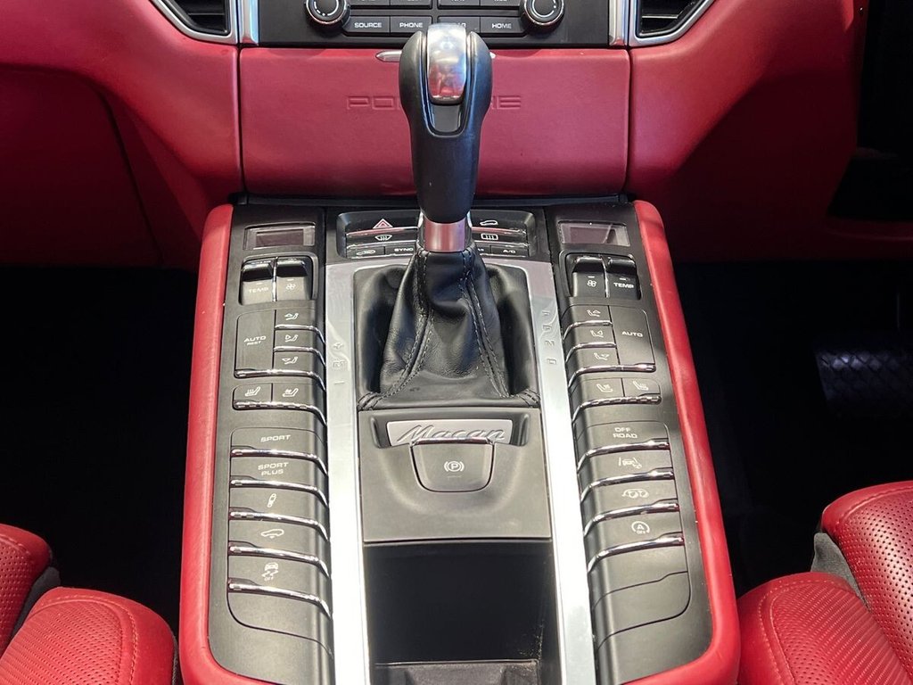 USED 2017 17 PORSCHE MACAN 3.6T V6 Turbo Performance SUV 5dr Petrol PDK 4WD Euro 6 (s/s) (440 ps) 1 OWNER | &pound;26K OPTIONS | FPSH