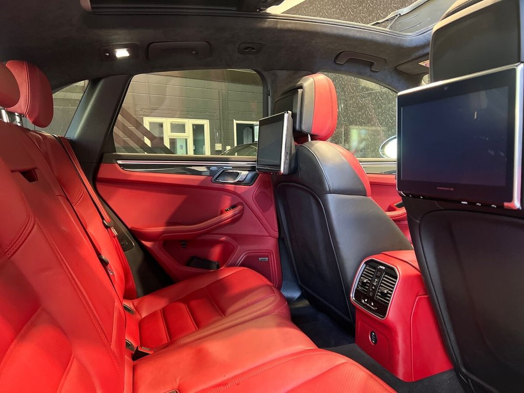 USED 2017 17 PORSCHE MACAN 3.6T V6 Turbo Performance SUV 5dr Petrol PDK 4WD Euro 6 (s/s) (440 ps) 1 OWNER | &pound;26K OPTIONS | FPSH