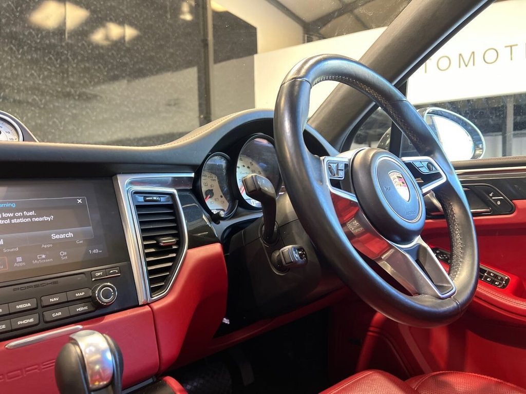 USED 2017 17 PORSCHE MACAN 3.6T V6 Turbo Performance SUV 5dr Petrol PDK 4WD Euro 6 (s/s) (440 ps) 1 OWNER | &pound;26K OPTIONS | FPSH