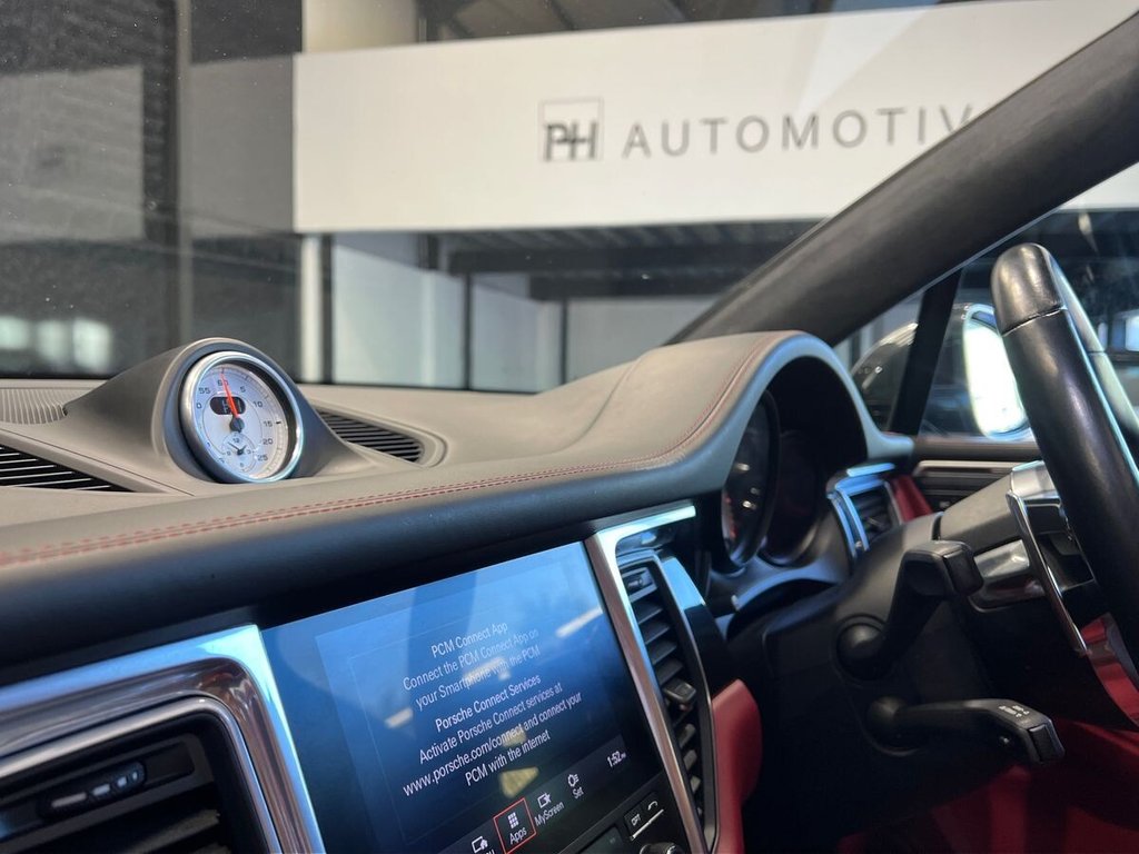 USED 2017 17 PORSCHE MACAN 3.6T V6 Turbo Performance SUV 5dr Petrol PDK 4WD Euro 6 (s/s) (440 ps) 1 OWNER | &pound;26K OPTIONS | FPSH
