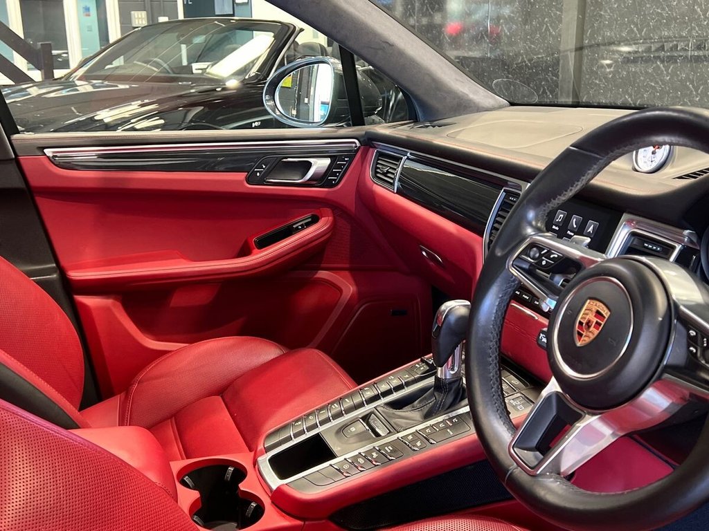 USED 2017 17 PORSCHE MACAN 3.6T V6 Turbo Performance SUV 5dr Petrol PDK 4WD Euro 6 (s/s) (440 ps) 1 OWNER | &pound;26K OPTIONS | FPSH