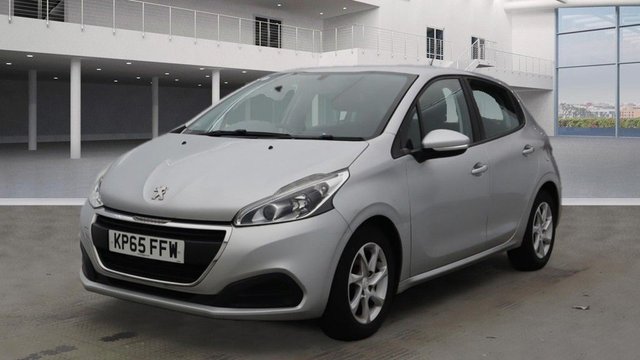 2015 PEUGEOT 208 - Photo 4