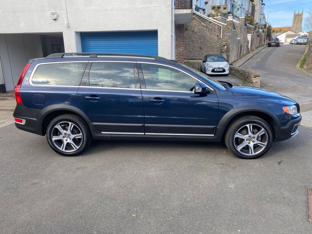 USED 2013 13 VOLVO XC70 2.4 D5 SE Lux Estate 5dr Diesel Geartronic AWD Euro 5 (215 ps) 2 OWNER CAR WINTER PK DAB REAR PARK
