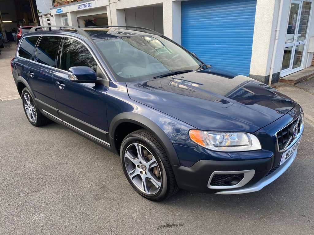 USED 2013 13 VOLVO XC70 2.4 D5 SE Lux Estate 5dr Diesel Geartronic AWD Euro 5 (215 ps) 2 OWNER CAR WINTER PK DAB REAR PARK