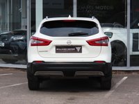 USED 2017 67 NISSAN QASHQAI 1.6 DIG-T Tekna SUV 5dr Petrol Manual Euro 6 (s/s) (163 ps) NEW MOT