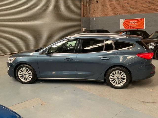 2019 FORD FOCUS - Photo 6