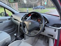 USED 2007 56 PEUGEOT 207 1.6 HDi SE Hatchback 5dr Diesel Manual (126 g/km, 110 bhp) 