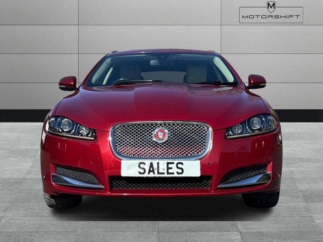 2013 JAGUAR XF - Photo 3