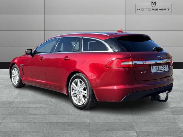 2013 JAGUAR XF - Photo 9