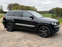 USED 2013 62 JEEP GRAND CHEROKEE 3.0 V6 CRD Overland SUV 5dr Diesel Auto 4WD Euro 5 (237 bhp) METALLIC BLACK+BLACK HEATED LEATHER