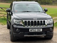 USED 2013 62 JEEP GRAND CHEROKEE 3.0 V6 CRD Overland SUV 5dr Diesel Auto 4WD Euro 5 (237 bhp) METALLIC BLACK+BLACK HEATED LEATHER