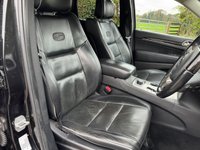 USED 2013 62 JEEP GRAND CHEROKEE 3.0 V6 CRD Overland SUV 5dr Diesel Auto 4WD Euro 5 (237 bhp) METALLIC BLACK+BLACK HEATED LEATHER
