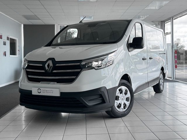 2023 23 Renault Trafic 2.0 dCi Blue 28 Business+ Panel Van 5dr Diesel EDC SWB Euro 6 Automatic (s/s) (150 ps)