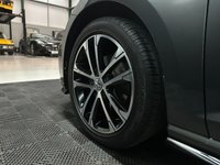 USED 2019 69 VOLKSWAGEN GOLF 2.0 TDI R-Line Hatchback 5dr Diesel DSG Euro 6 (s/s) (150 ps) Full service history