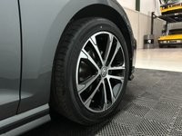USED 2019 69 VOLKSWAGEN GOLF 2.0 TDI R-Line Hatchback 5dr Diesel DSG Euro 6 (s/s) (150 ps) Full service history