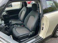USED 2021 21 MINI HATCH 1.5 One Classic Hatchback 3dr Petrol Manual Euro 6 (s/s) (102 ps) 1 FORMER KEEPER * LOW MILEAGE * FULL SERVICE HISTORY