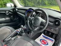 USED 2021 21 MINI HATCH 1.5 One Classic Hatchback 3dr Petrol Manual Euro 6 (s/s) (102 ps) 1 FORMER KEEPER * LOW MILEAGE * FULL SERVICE HISTORY