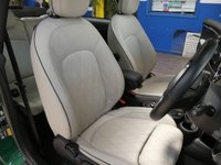 USED 2022 22 MINI Electric Hatch Cooper SE 32.6kWh Level 3 Hatchback 3dr Electric Auto (184 ps) MASSIVE SPEC SAT NAV PANORAMIC SUNROOF REAR VIEW CAMERA LEATHER HEATED SEATS HARMAN KARDON SOUND 1 OWNER SERVICE WARRANTY