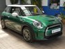 USED 2022 22 MINI Electric Hatch Cooper SE 32.6kWh Level 3 Hatchback 3dr Electric Auto (184 ps) MASSIVE SPEC SAT NAV PANORAMIC SUNROOF REAR VIEW CAMERA LEATHER HEATED SEATS HARMAN KARDON SOUND 1 OWNER SERVICE WARRANTY