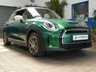 USED 2022 22 MINI Electric Hatch Cooper SE 32.6kWh Level 3 Hatchback 3dr Electric Auto (184 ps) MASSIVE SPEC SAT NAV PANORAMIC SUNROOF REAR VIEW CAMERA LEATHER HEATED SEATS HARMAN KARDON SOUND 1 OWNER SERVICE WARRANTY