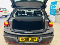 USED 2018 68 VAUXHALL ASTRA 1.4i Turbo SRi Navigation Hatchback 5 Door Petrol Manual Euro 6 (150 ps) ULEZ EURO 6 1 LADY OWNER