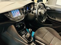 USED 2018 68 VAUXHALL ASTRA 1.4i Turbo SRi Navigation Hatchback 5 Door Petrol Manual Euro 6 (150 ps) ULEZ EURO 6 1 LADY OWNER