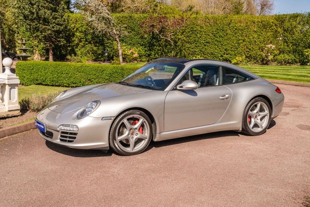 View our PORSCHE 911