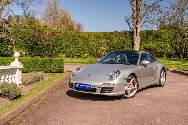 View our PORSCHE 911