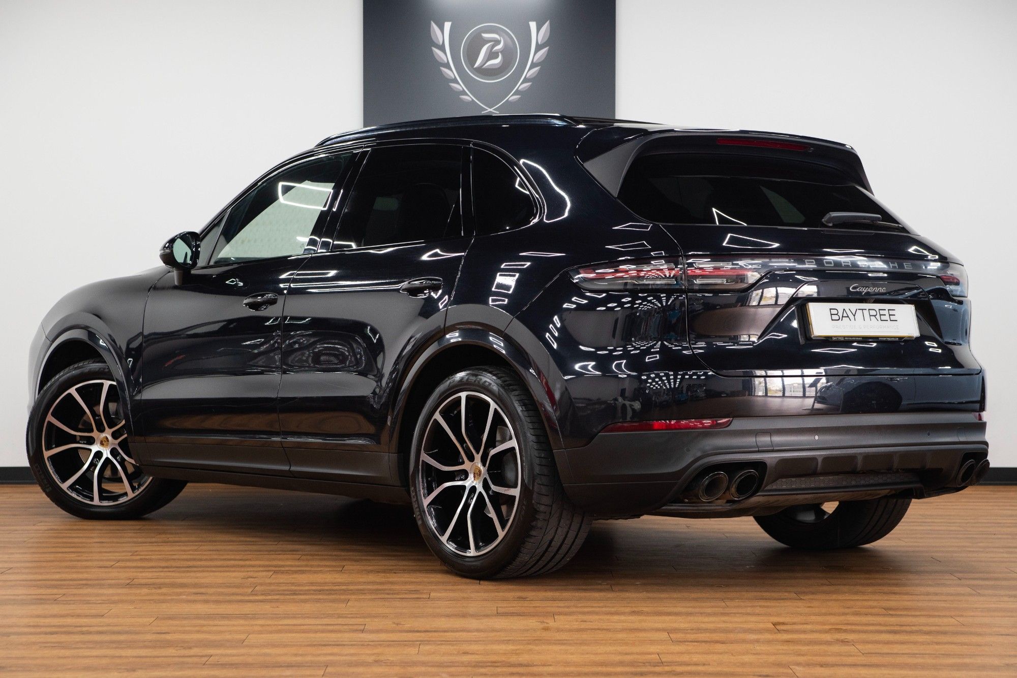 USED 2022 J PORSCHE CAYENNE 3.0T V6 Platinum Edition 