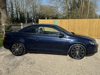 USED 2014 64 VOLKSWAGEN EOS 2.0 TDI BlueMotion Tech Exclusive Cabriolet 2dr Diesel DSG Euro 5 (s/s) (140 ps) RARE EXLUSIVE PACK FSH 2 KEYS