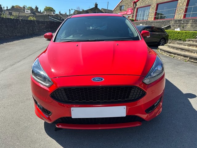 2018 FORD, FOCUS - Photo 3