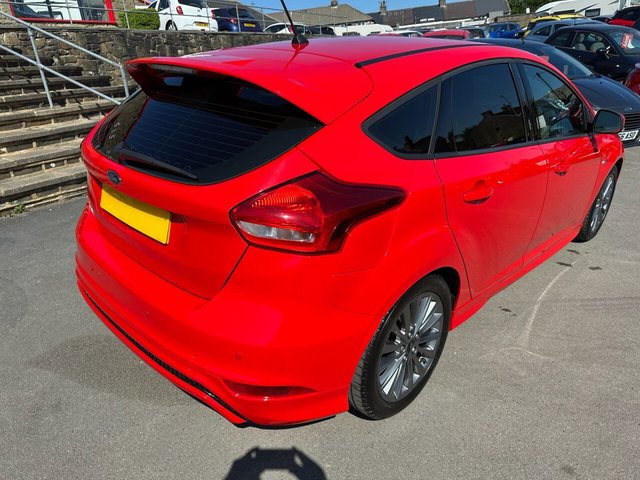 2018 FORD, FOCUS - Photo 8