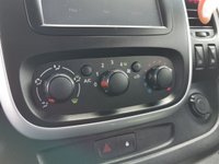USED 2016 66 RENAULT TRAFIC LL29 ENERGY dCi 125 Sport Nav MPV
