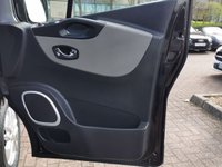 USED 2016 66 RENAULT TRAFIC LL29 ENERGY dCi 125 Sport Nav MPV