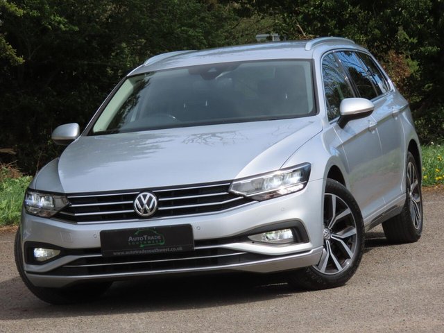 2019 VOLKSWAGEN PASSAT
