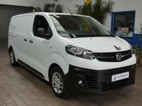 USED 2021 21 VAUXHALL VIVARO-E 3100 75kWh Dynamic Panel Van 5dr Electric Auto L1 H1 (136 ps) 3 SEATS APP SAT NAV ANDROID APPLE CARPLAY PARKING SENSORS PLYLINED BULKHEAD 1 OWNER SERVICE HISTORY WARRANTY
