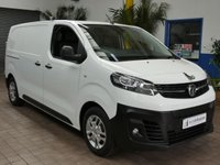USED 2021 21 VAUXHALL VIVARO-E 3100 75kWh Dynamic Panel Van 5dr Electric Auto L1 H1 (136 ps) 3 SEATS APP SAT NAV ANDROID APPLE CARPLAY PARKING SENSORS PLYLINED BULKHEAD 1 OWNER SERVICE HISTORY WARRANTY