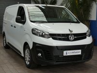 USED 2021 21 VAUXHALL VIVARO-E 3100 75kWh Dynamic Panel Van 5dr Electric Auto L1 H1 (136 ps) 3 SEATS APP SAT NAV ANDROID APPLE CARPLAY PARKING SENSORS PLYLINED BULKHEAD 1 OWNER SERVICE HISTORY WARRANTY