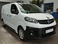 USED 2021 21 VAUXHALL VIVARO-E 3100 75kWh Dynamic Panel Van 5dr Electric Auto L1 H1 (136 ps) 3 SEATS APP SAT NAV ANDROID APPLE CARPLAY PARKING SENSORS PLYLINED BULKHEAD 1 OWNER SERVICE HISTORY WARRANTY