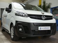 USED 2021 21 VAUXHALL VIVARO-E 3100 75kWh Dynamic Panel Van 5dr Electric Auto L1 H1 (136 ps) 3 SEATS APP SAT NAV ANDROID APPLE CARPLAY PARKING SENSORS PLYLINED BULKHEAD 1 OWNER SERVICE HISTORY WARRANTY