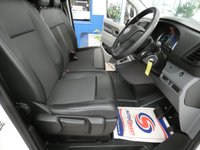 USED 2021 21 VAUXHALL VIVARO-E 3100 75kWh Dynamic Panel Van 5dr Electric Auto L1 H1 (136 ps) 3 SEATS APP SAT NAV ANDROID APPLE CARPLAY PARKING SENSORS PLYLINED BULKHEAD 1 OWNER SERVICE HISTORY WARRANTY