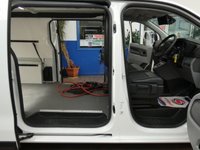USED 2021 21 VAUXHALL VIVARO-E 3100 75kWh Dynamic Panel Van 5dr Electric Auto L1 H1 (136 ps) 3 SEATS APP SAT NAV ANDROID APPLE CARPLAY PARKING SENSORS PLYLINED BULKHEAD 1 OWNER SERVICE HISTORY WARRANTY
