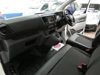 USED 2021 21 VAUXHALL VIVARO-E 3100 75kWh Dynamic Panel Van 5dr Electric Auto L1 H1 (136 ps) 3 SEATS APP SAT NAV ANDROID APPLE CARPLAY PARKING SENSORS PLYLINED BULKHEAD 1 OWNER SERVICE HISTORY WARRANTY