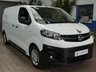 USED 2021 21 VAUXHALL VIVARO-E 3100 75kWh Dynamic Panel Van 5dr Electric Auto L1 H1 (136 ps) 3 SEATS APP SAT NAV ANDROID APPLE CARPLAY PARKING SENSORS PLYLINED BULKHEAD 1 OWNER SERVICE HISTORY WARRANTY
